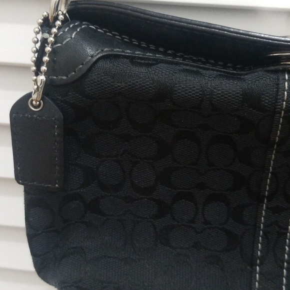 Black canvas Coach wristlet - Picture 3 of 4